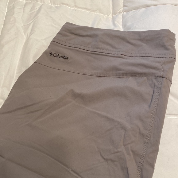 Columbia Omni shield size 10 gray pants - Picture 2 of 5